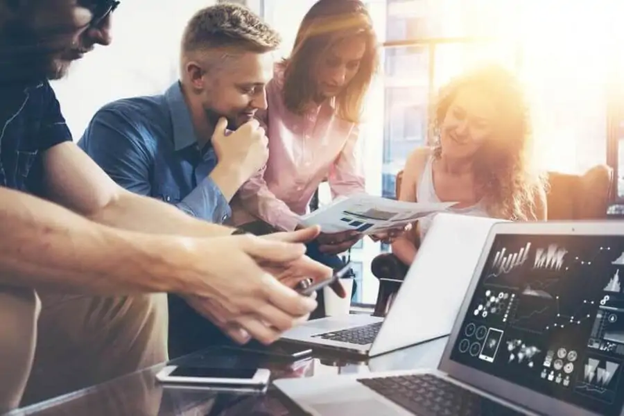 Du Học Nghề Đức Ngành Công Nghệ Thông Tin Năm 2025